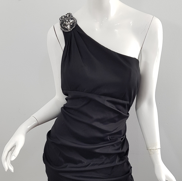 XSCAPE Black One Arm Size 14.  (E) - Picture 3 of 5